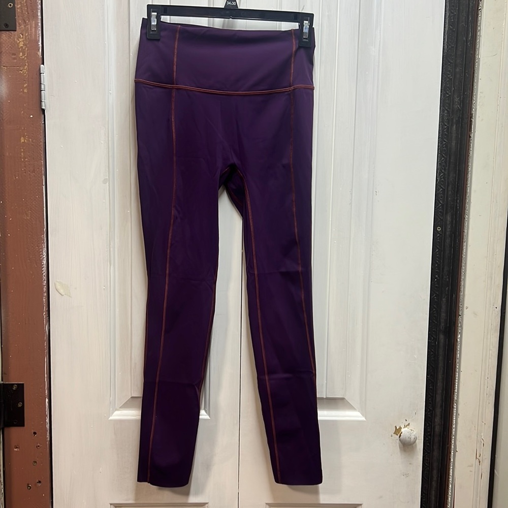Lululemon size 6 in  good condition